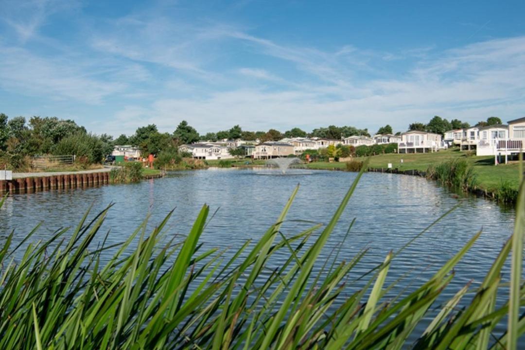 Tunstall View Caravan Holidays At Sand Le Mere Exterior foto